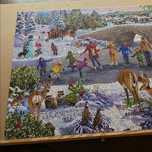 White Mountain • Skating Pind • 1000 Piece Jigsaw Puzzle - Picture 3 of 5